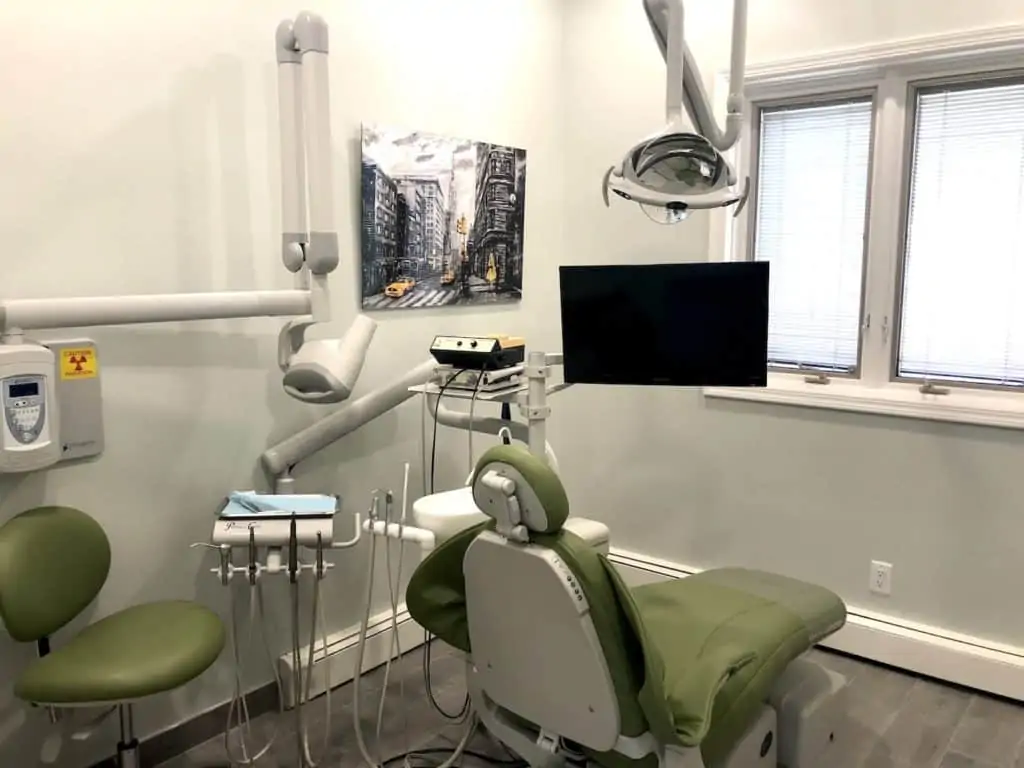 Dr. Nicholas A. Mattia's Office Dental Chair 3